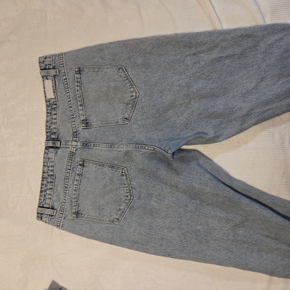 Light Blue Denim Jeans - Picture 5 of 6
